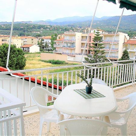 Mondo Cosseri Akrata Apartment Exterior photo