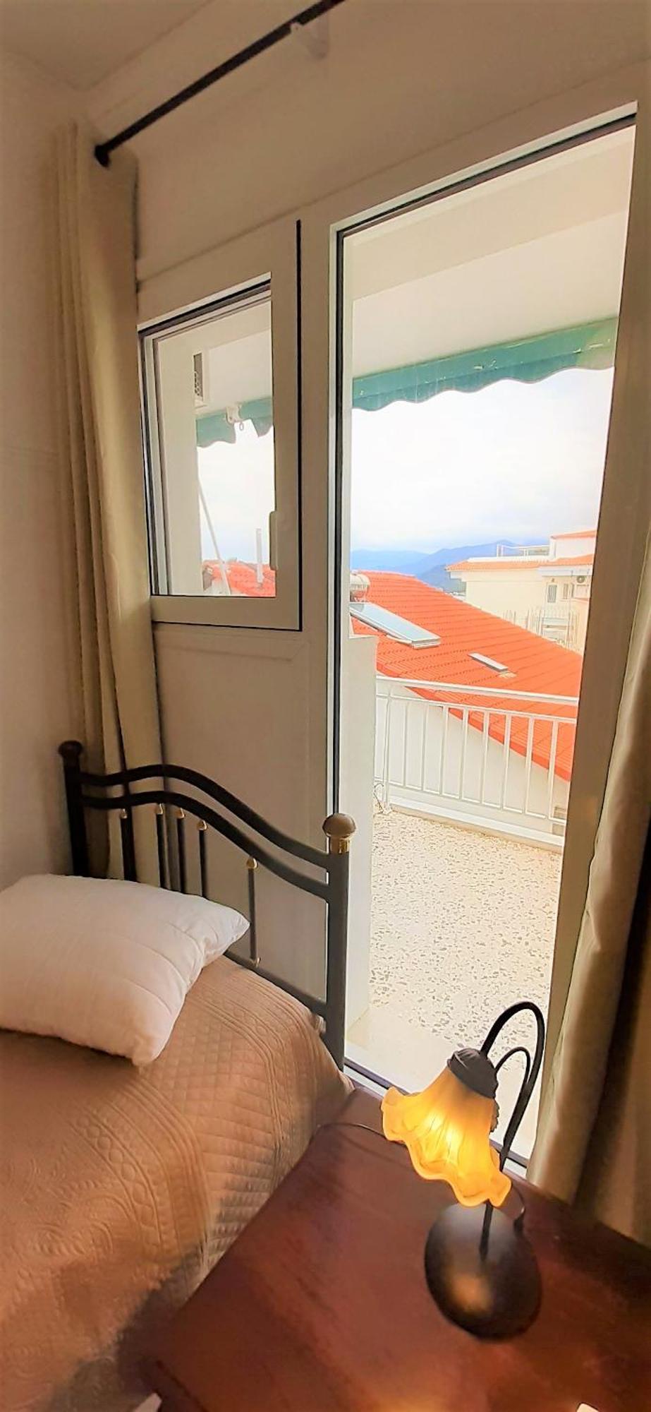 Mondo Cosseri Akrata Apartment Exterior photo