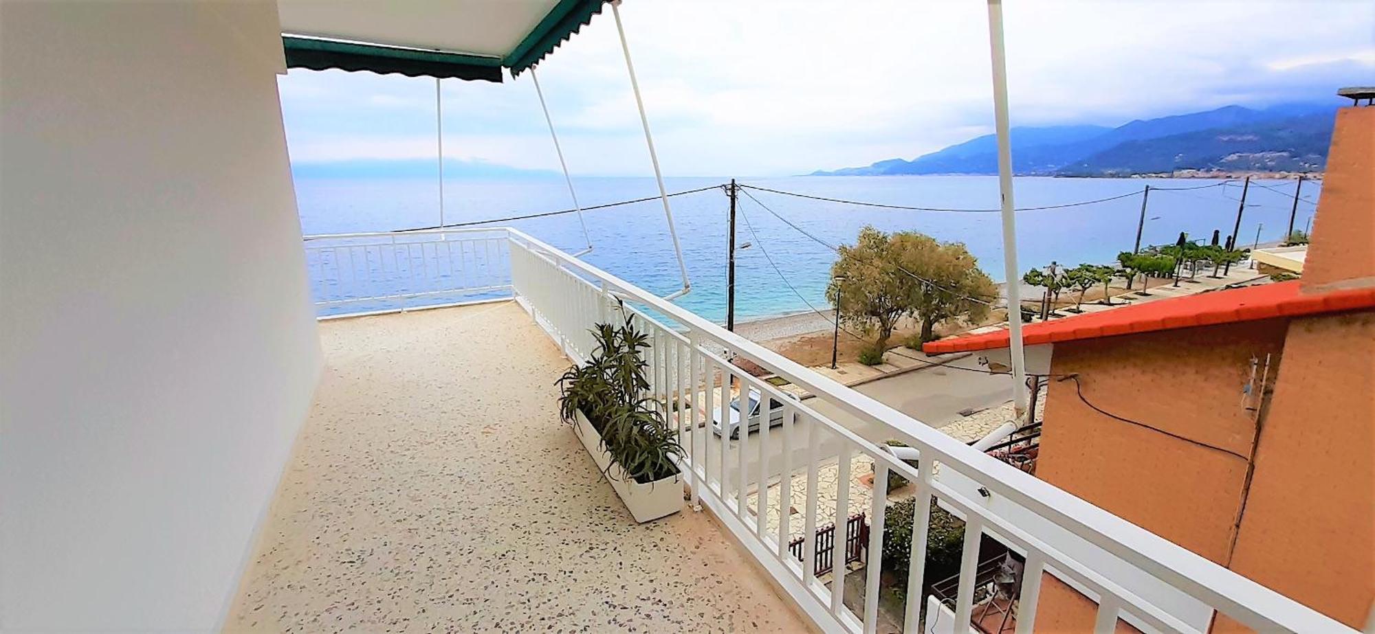 Mondo Cosseri Akrata Apartment Exterior photo